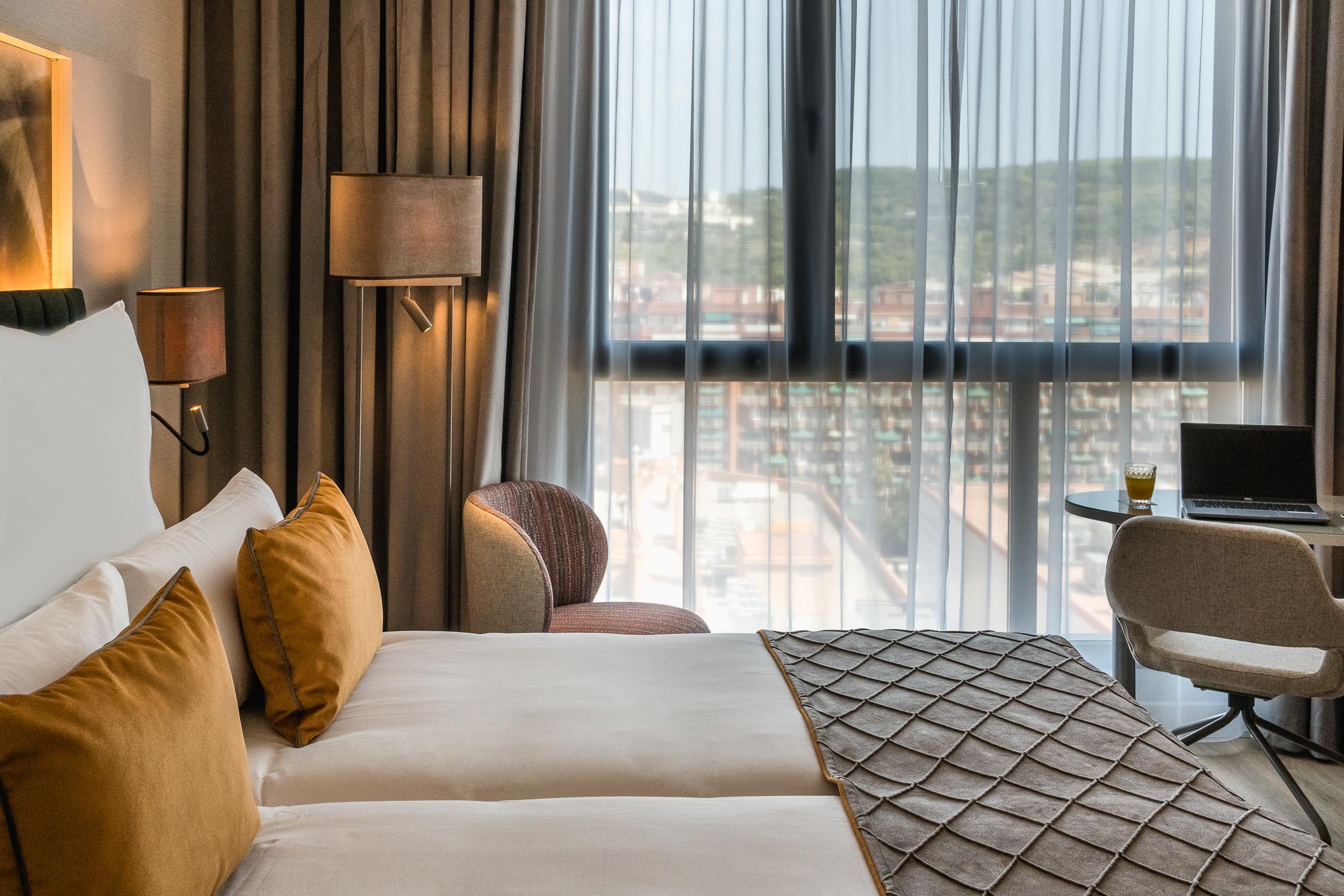 Leonardo Royal Hotel Barcelona Fira Bagian luar foto