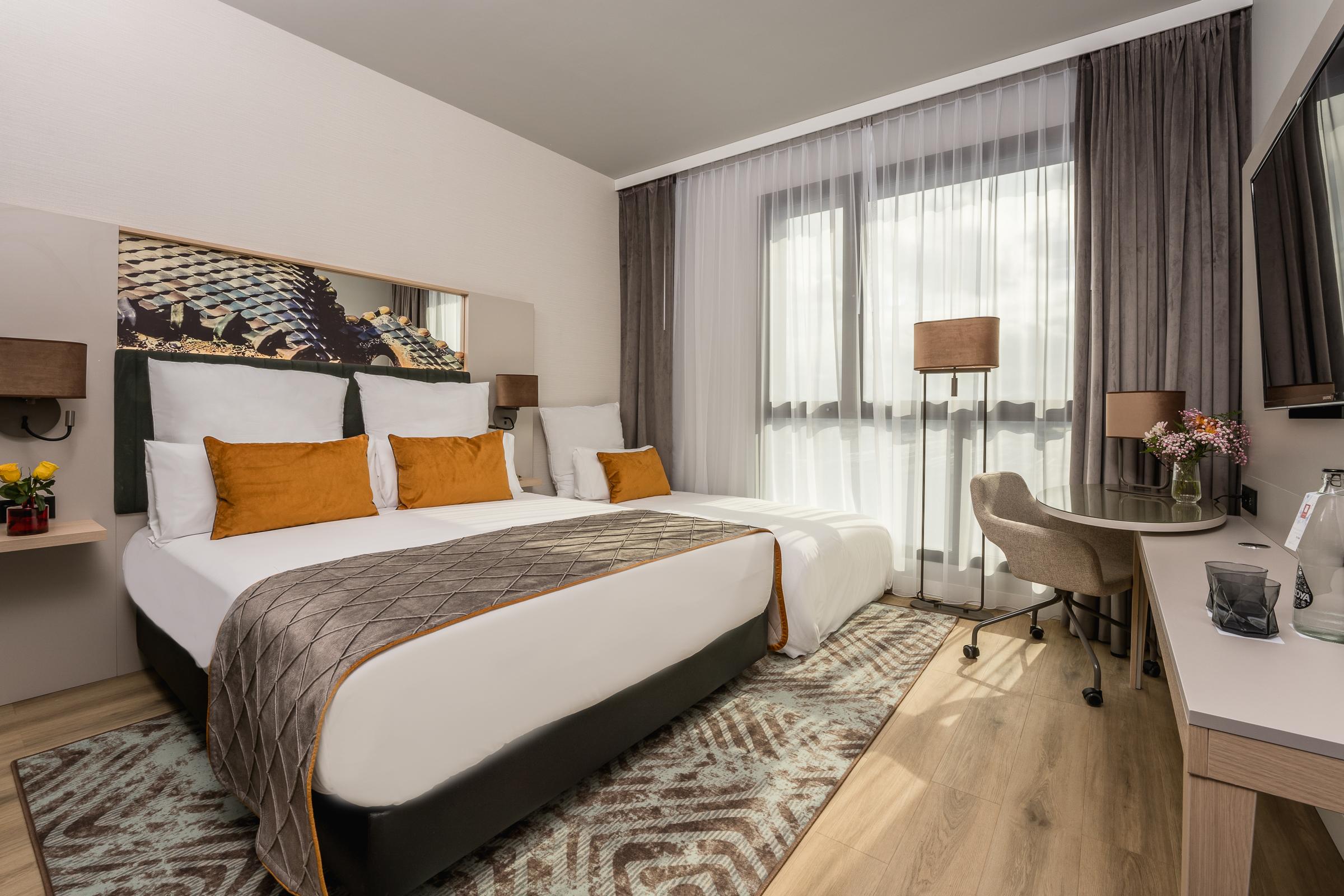 Leonardo Royal Hotel Barcelona Fira Bagian luar foto