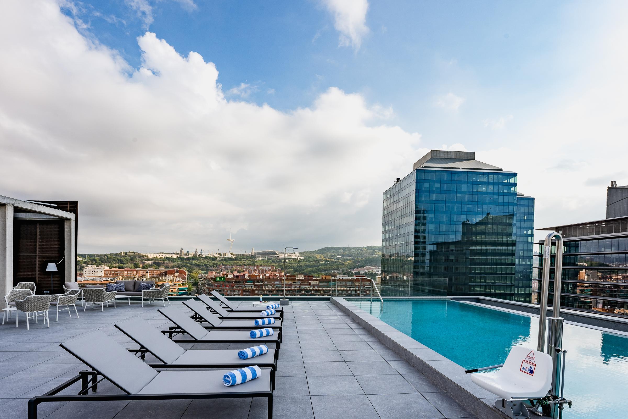 Leonardo Royal Hotel Barcelona Fira Bagian luar foto