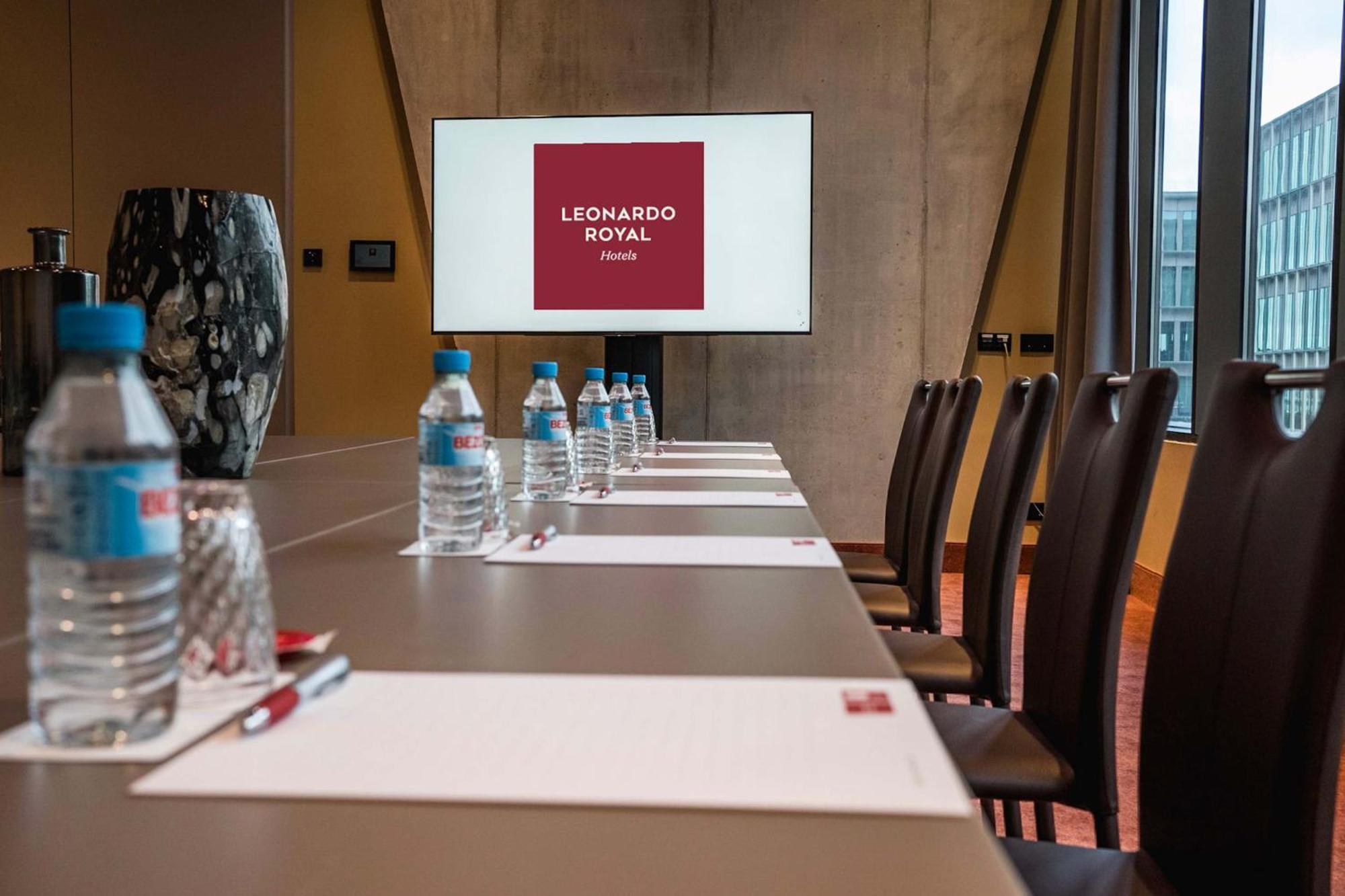 Leonardo Royal Hotel Barcelona Fira Bagian luar foto