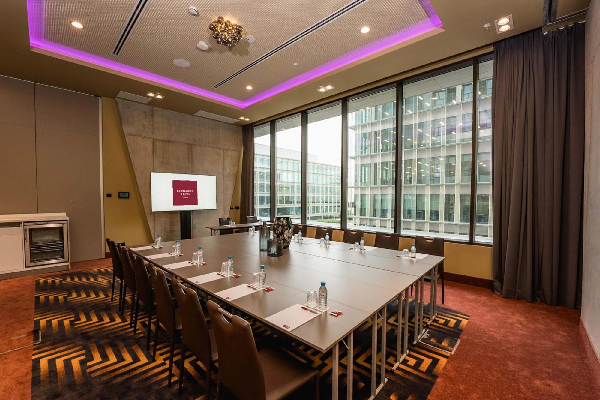 Leonardo Royal Hotel Barcelona Fira Bagian luar foto